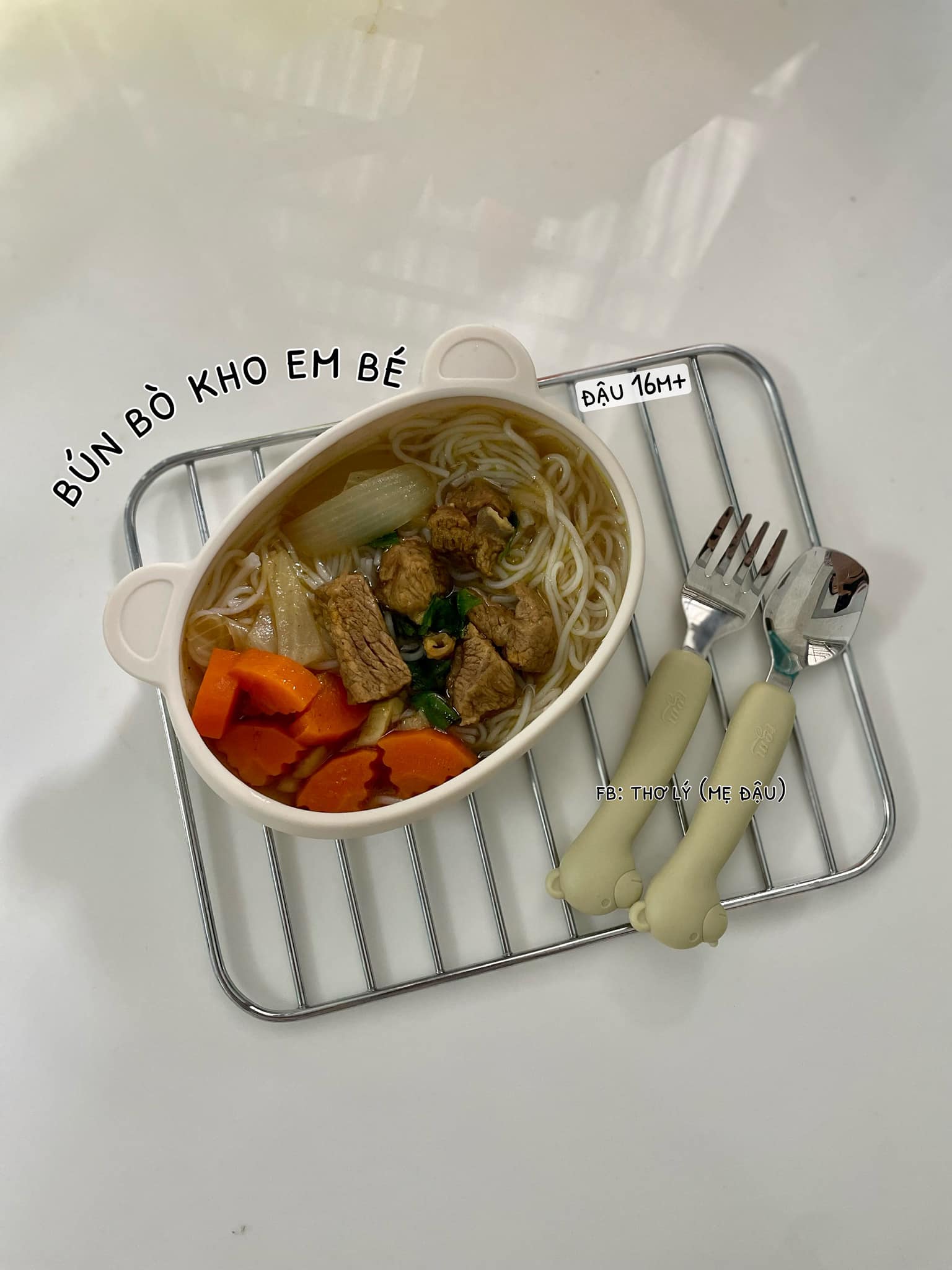Em bé mê mẩn cơm mẹ nấu, lúc nào cũng mong đến giờ ăn, nhìn thực đơn là biết ngay lý do- Ảnh 8.