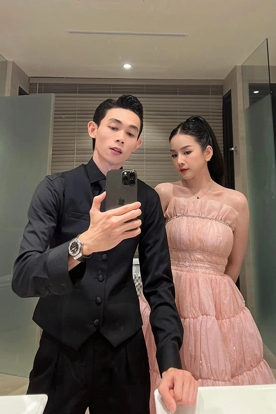 DJ Mie lộ diện tươi rói, chăm chỉ làm việc này khi nhập hội FA- Ảnh 24. DJ Mie lộ diện tươi rói, chăm chỉ làm việc này khi nhập hội FA- Ảnh 24.