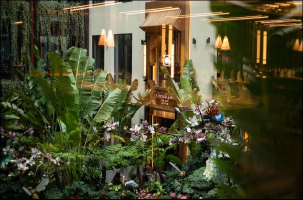 Ra mắt 3 chi nhánh tại vị trí đắc địa ở Hà Nội và TP.HCM, "chân dung" của "ông lớn" Crystal Jade Palace ra sao?- Ảnh 1.