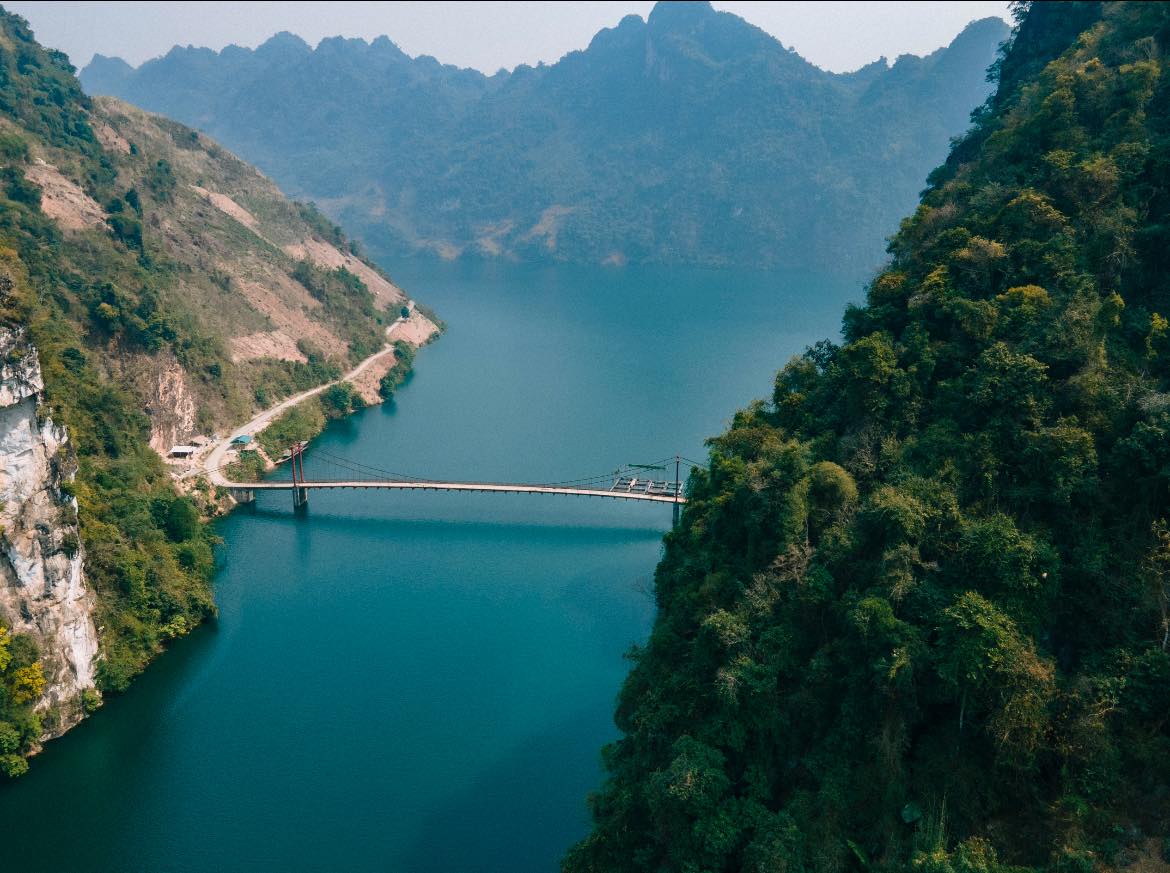 Phát hiện cây cầu treo đẹp như tranh vẽ giữa núi rừng Điện Biên, nhiều người không ngờ đây là khung cảnh tại Việt Nam- Ảnh 12.