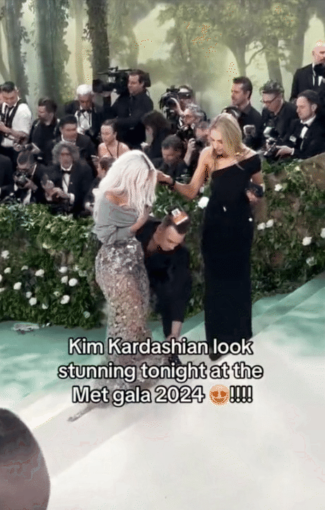 "Nỗi khổ" của Kim Kardashian tại Met Gala: Nói thều thào vì bộ đầm bó chặt cơ thể- Ảnh 9.