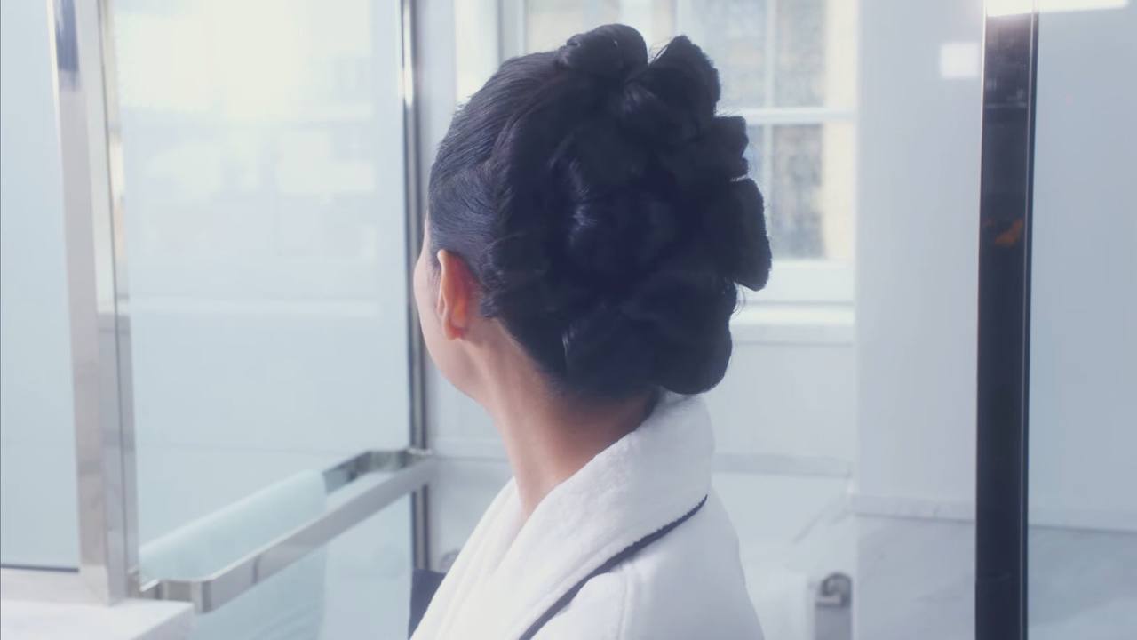Kệ lời chê bai, Jennie vẫn ưng ý tạo hình tại Met Gala 2024, đặc biệt mê mẫu váy mất 200 giờ hoàn thành- Ảnh 5.