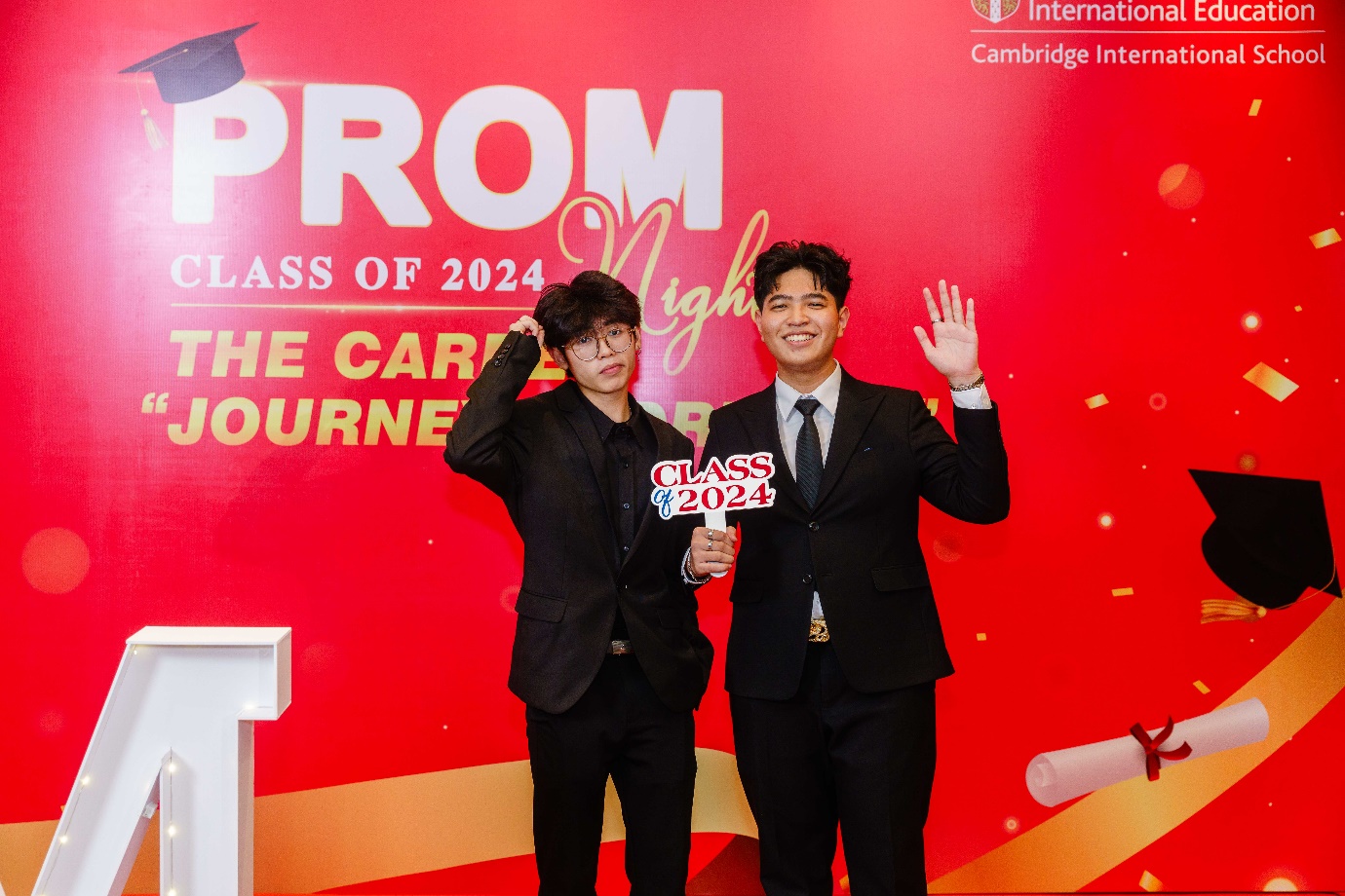 Cận cảnh nhan sắc "xinh yêu" của học sinh Royal School trong Prom cuối cấp: Lên đồ cực chất, catwalk siêu ngầu- Ảnh 5.