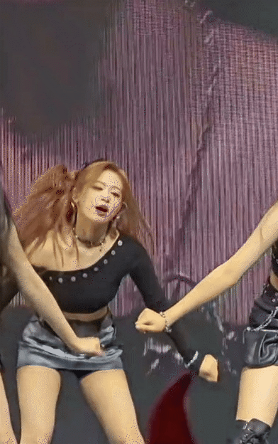 Công chúa YG thế hệ mới có “tuyệt kỹ” siêu đỉnh có thể sánh ngang với Rosé (BLACKPINK)- Ảnh 3. Công chúa YG thế hệ mới có “tuyệt kỹ” siêu đỉnh có thể sánh ngang với Rosé (BLACKPINK)- Ảnh 3.