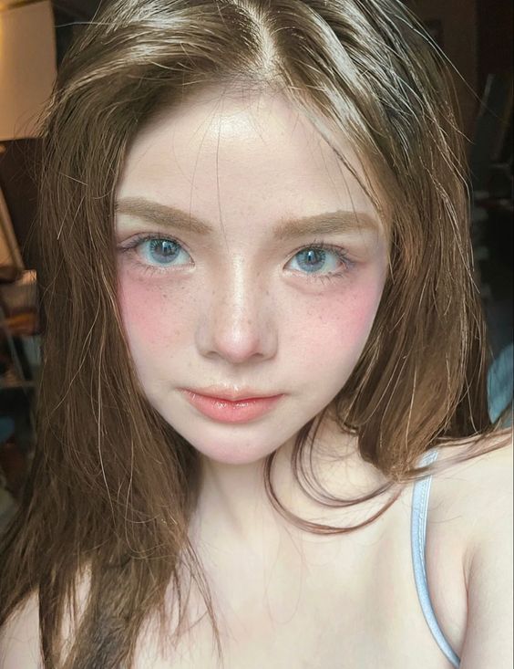 Dễ "fail" toàn tập lớp makeup nếu nàng chọn má hồng "lệch pha" với tông da- Ảnh 2.