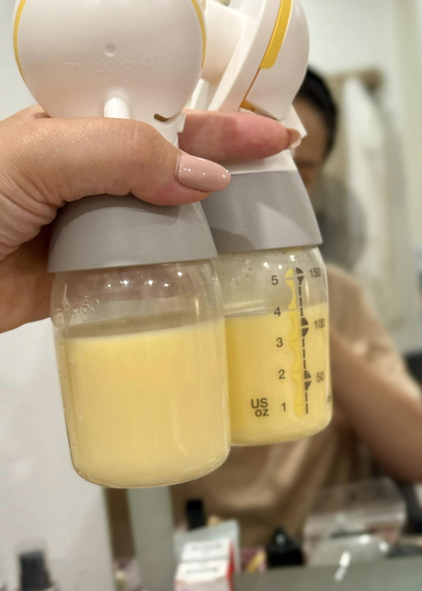 Sinh con chưa được bao lâu, diễn viên Thu Quỳnh phải cách ly bé, đổ đi cả lít sữa mẹ vì điều này- Ảnh 5.