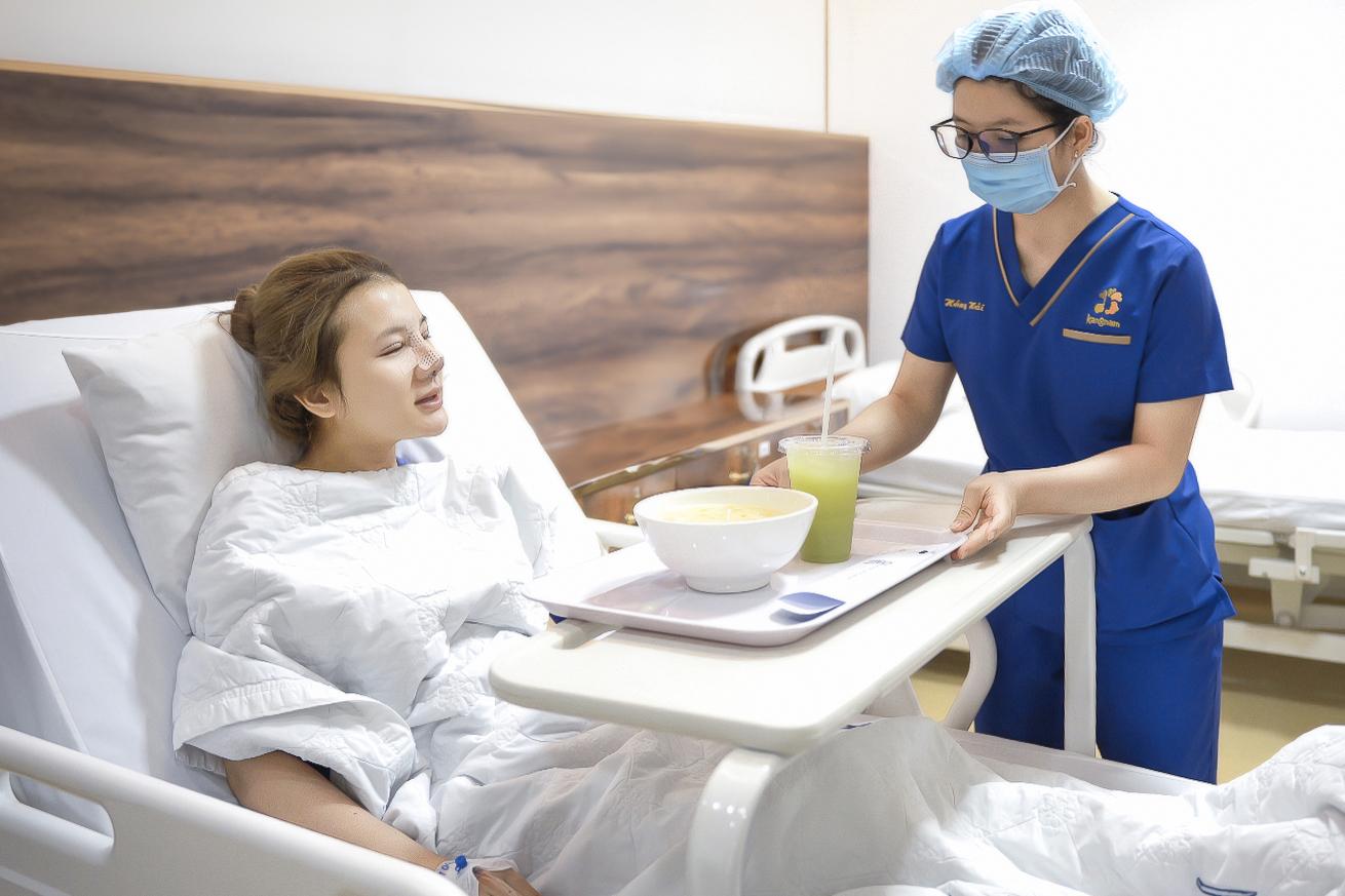 Cận cảnh quá trình can thiệp “dao kéo” của TikToker Xuân Ca tại thẩm mỹ Kangnam- Ảnh 6. Cận cảnh quá trình can thiệp “dao kéo” của TikToker Xuân Ca tại thẩm mỹ Kangnam- Ảnh 6.