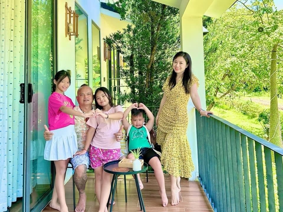 Bị nhà chồng phản đối đi làm vì 3 con nhỏ, nữ diễn viên chứng minh phụ nữ tự chủ, làm tốt hai vai trò- Ảnh 2. Bị nhà chồng phản đối đi làm vì 3 con nhỏ, nữ diễn viên chứng minh phụ nữ tự chủ, làm tốt hai vai trò- Ảnh 2.