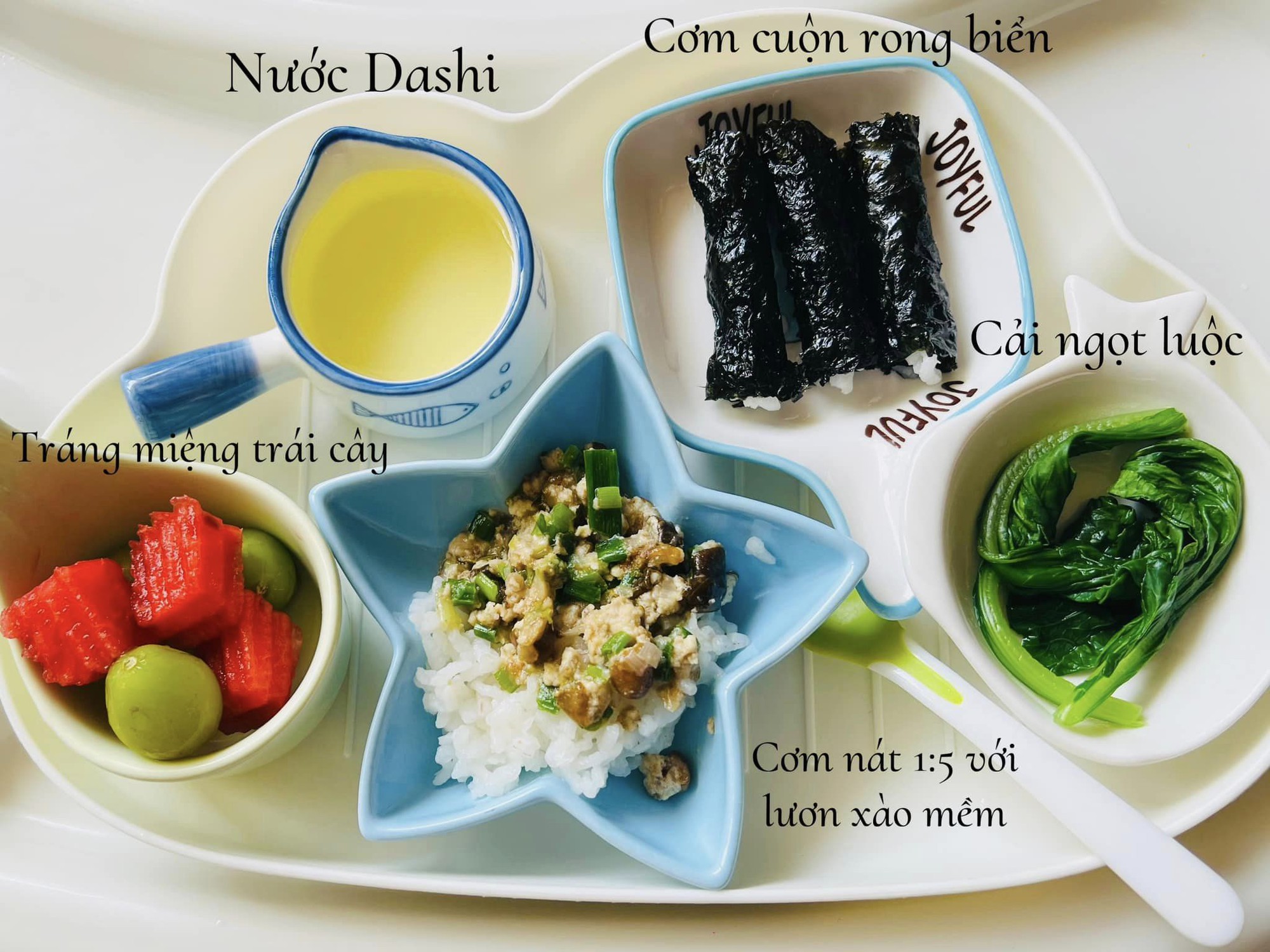 Mất ăn mất ngủ vì vụng về không biết nấu ăn cho con, mẹ 2k tập nấu và thành quả khiến nhiều người ngỡ ngàng- Ảnh 3. Mất ăn mất ngủ vì vụng về không biết nấu ăn cho con, mẹ 2k tập nấu và thành quả khiến nhiều người ngỡ ngàng- Ảnh 3.