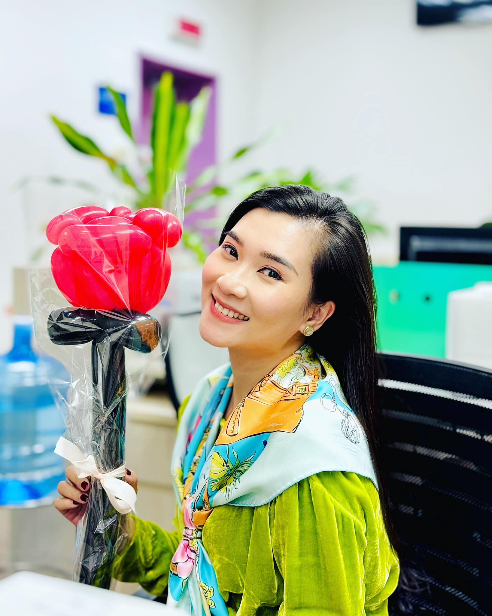 Chân dung nữ BTV Thời sự nhận nhiều chú ý trong những ngày vừa qua- Ảnh 5. Chân dung nữ BTV Thời sự nhận nhiều chú ý trong những ngày vừa qua- Ảnh 5.