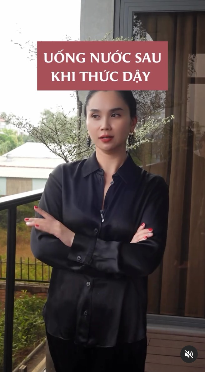 "Chị bán gạo" mua 1 lúc 12 chai nước hoa, không phải loại đắt tiền nhưng khẳng định đây là mùi này rất sang- Ảnh 1.