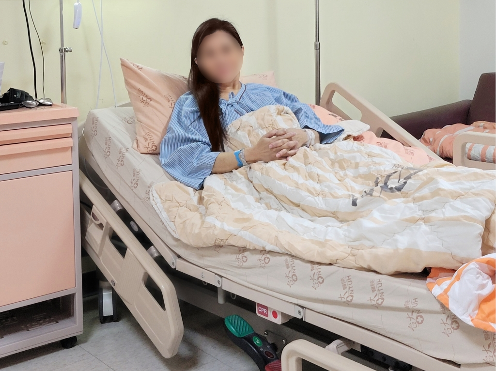 Đi vệ sinh ở WC công cộng, cô gái phải nhập viện 14 ngày, bác sĩ nói rằng nguyên nhân là do tư thế- Ảnh 1. Đi vệ sinh ở WC công cộng, cô gái phải nhập viện 14 ngày, bác sĩ nói rằng nguyên nhân là do tư thế- Ảnh 1.
