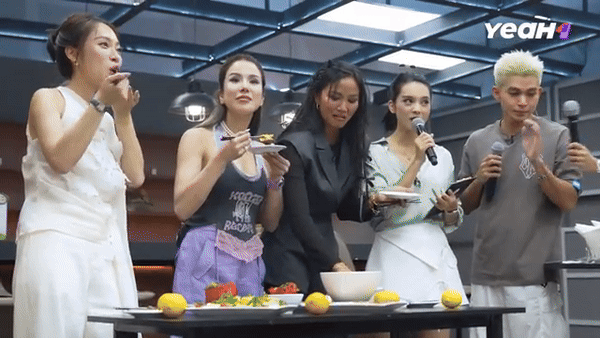 Thứ Khánh Vy cần phải thay đổi ở Anh Trai Vượt Ngàn Chông Gai- Ảnh 2. Thứ Khánh Vy cần phải thay đổi ở Anh Trai Vượt Ngàn Chông Gai- Ảnh 2.