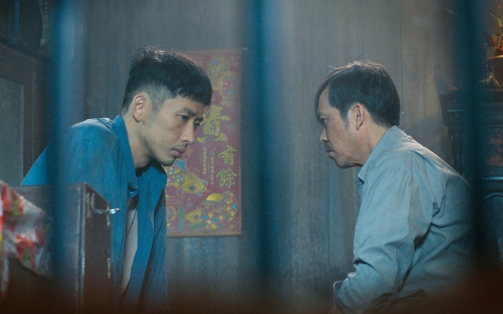 Review "Làm giàu với ma": Mỹ nam nghìn tỷ kết hợp ngọc nữ màn ảnh, có đáng để ra rạp?- Ảnh 2.