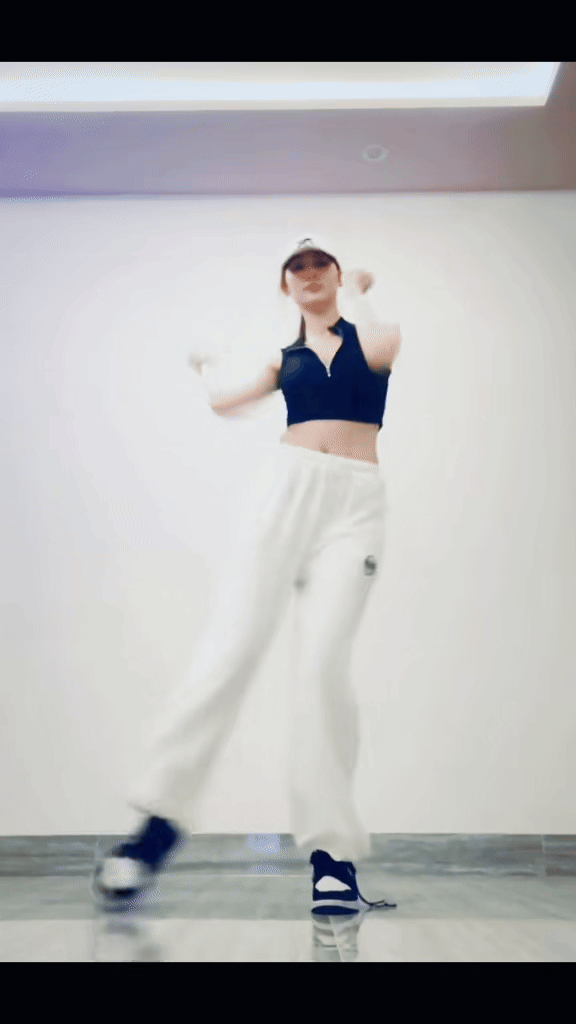 Hoa hậu Quế Anh hát nhảy thế nào mà bà Phạm Kim Dung khẳng định "có thể làm tốt vai trò của 1 idol Kpop"?- Ảnh 4.