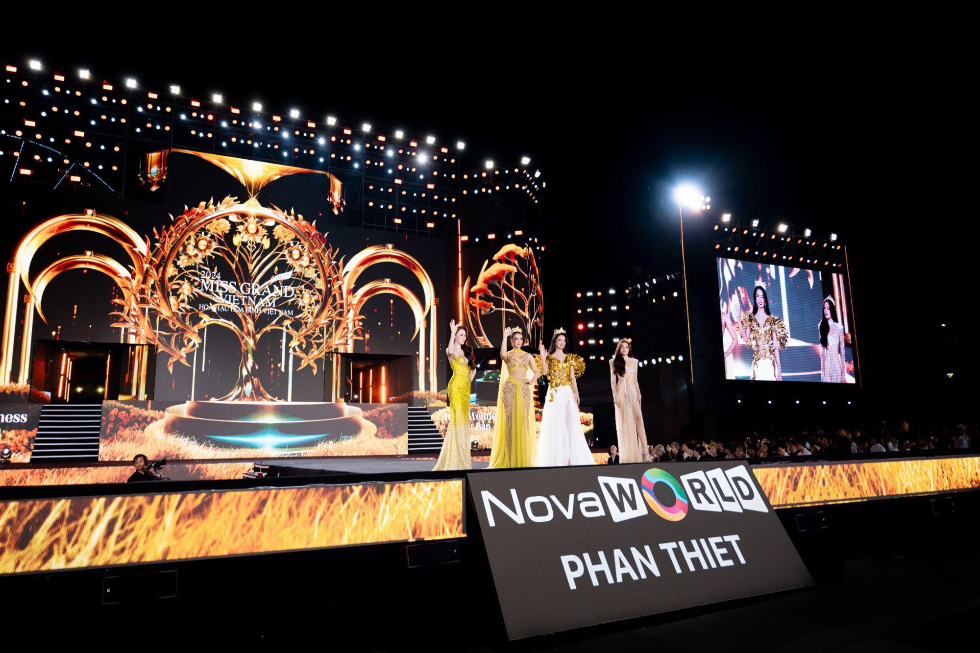 Những khoảnh khắc rực rỡ đêm chung kết Miss Grand Vietnam 2024 tại quảng trường bikini Beach Novaworld Phan Thiet- Ảnh 3.