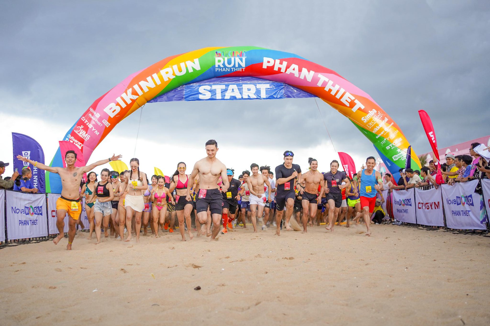 Những khoảnh khắc rực rỡ đêm chung kết Miss Grand Vietnam 2024 tại quảng trường bikini Beach Novaworld Phan Thiet- Ảnh 7.