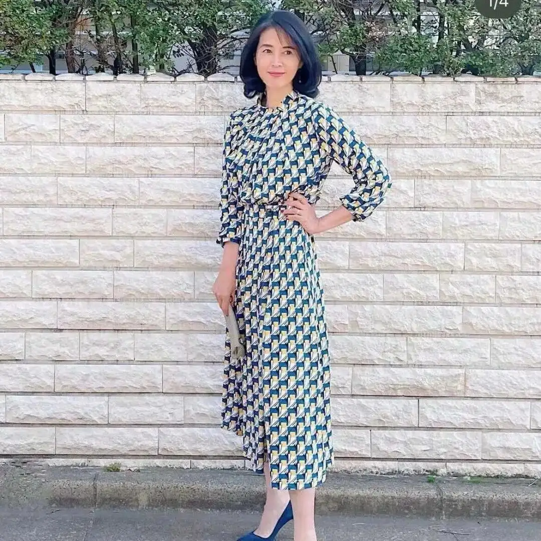 Tại sao phụ nữ trung niên Nhật Bản không có cảm giác "bà thím"? Xem cách mua đồ của họ bạn sẽ hiểu- Ảnh 1.