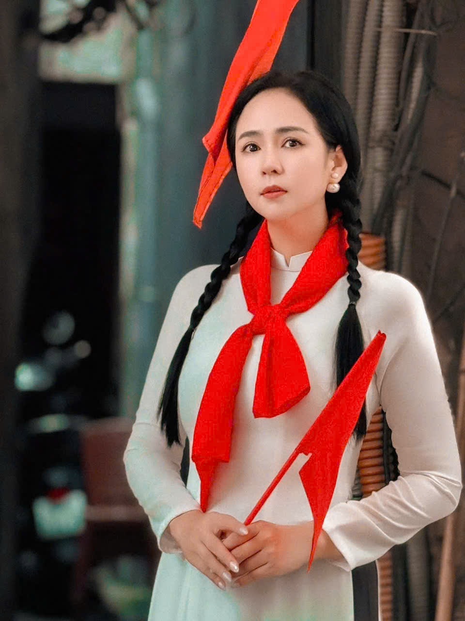 Ấn tượng với hình ảnh Bùi Thanh Hương diện áo dài ngày 2/9- Ảnh 6.