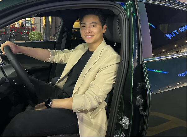 Đi hơn 25.000km, chủ xe VinFast VF 6 khẳng định "tiết kiệm gấp 4 lần xe máy"- Ảnh 1. Đi hơn 25.000km, chủ xe VinFast VF 6 khẳng định "tiết kiệm gấp 4 lần xe máy"- Ảnh 1.