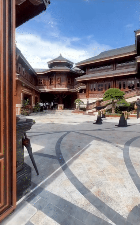Choáng váng biệt phủ rộng 4.000m2 của nữ đại gia ở quận 12, riêng dàn siêu xe trong gara đã có giá hàng trăm tỷ- Ảnh 14.