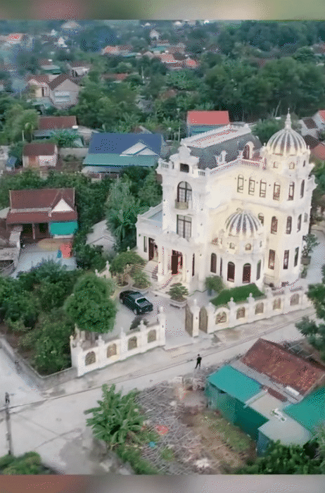 Choáng váng biệt phủ rộng 4.000m2 của nữ đại gia ở quận 12, riêng dàn siêu xe trong gara đã có giá hàng trăm tỷ- Ảnh 18.