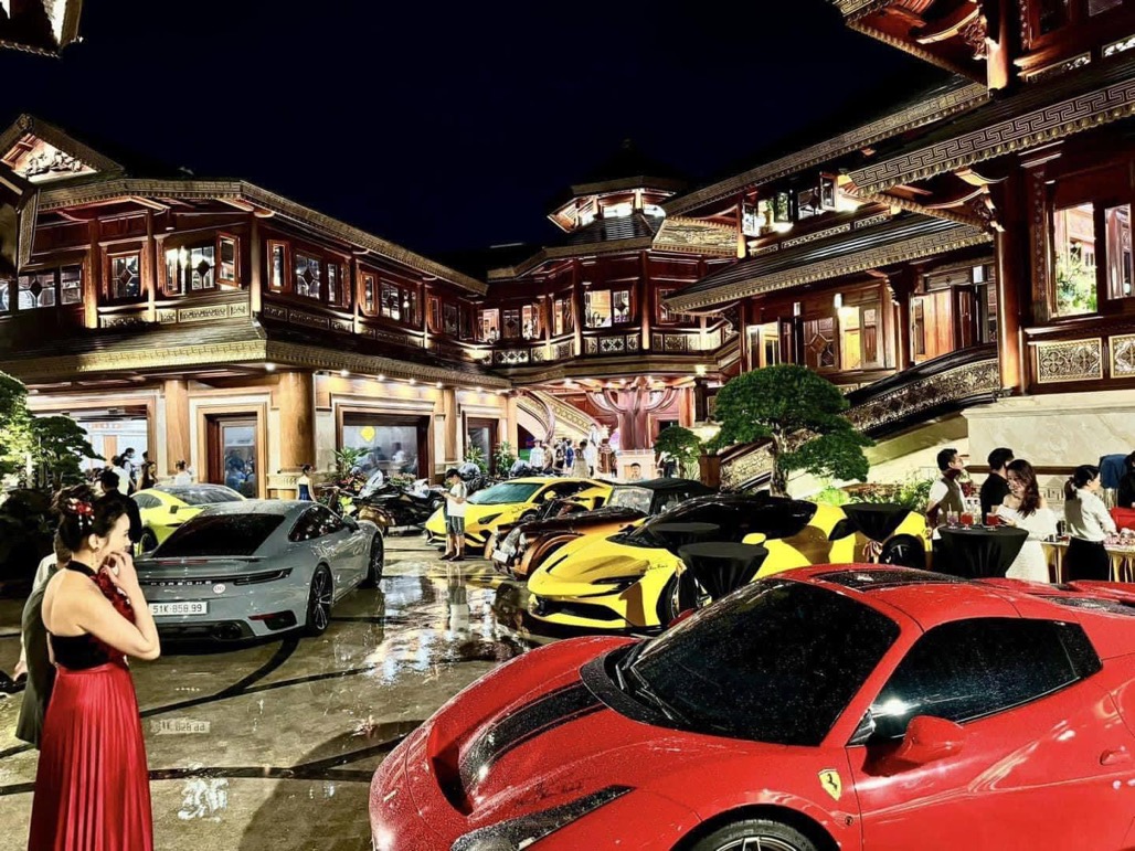 Choáng váng biệt phủ rộng 4.000m2 của nữ đại gia ở quận 12, riêng dàn siêu xe trong gara đã có giá hàng trăm tỷ- Ảnh 5.