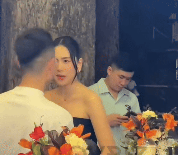 Clip khó tin về Mai Ngọc và thiếu gia Bắc Giang: Lướt qua 10 lần chưa chắc đã nhìn ra điều "bất thường"- Ảnh 1.