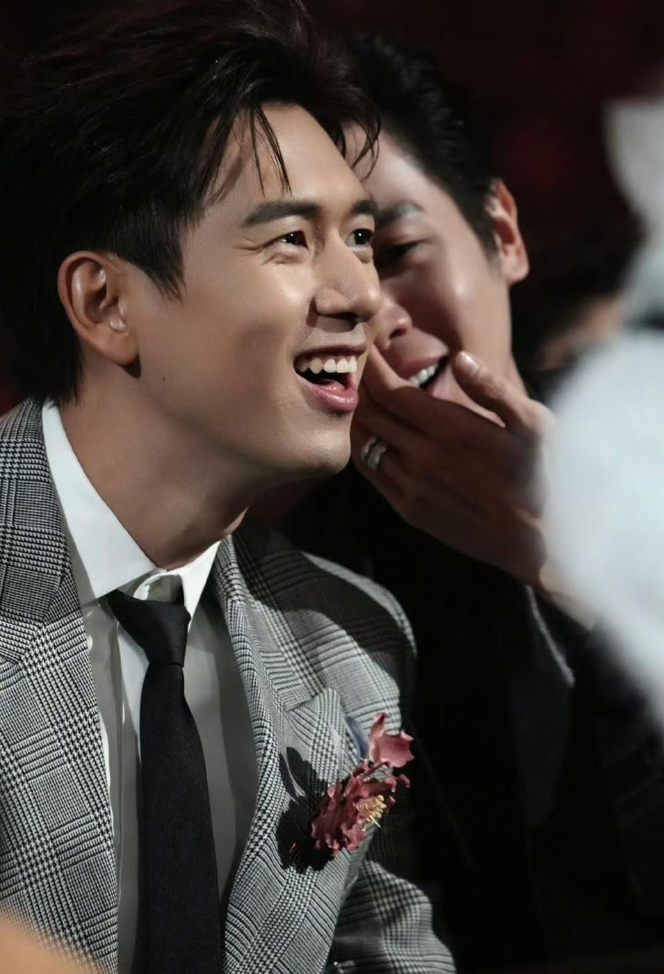 Đêm Hội Weibo: Dàn sao đẹp mê mẩn qua ống kính Ngu Thư Hân, nhan sắc "tình đầu quốc dân" xứng đáng phong thần- Ảnh 9.