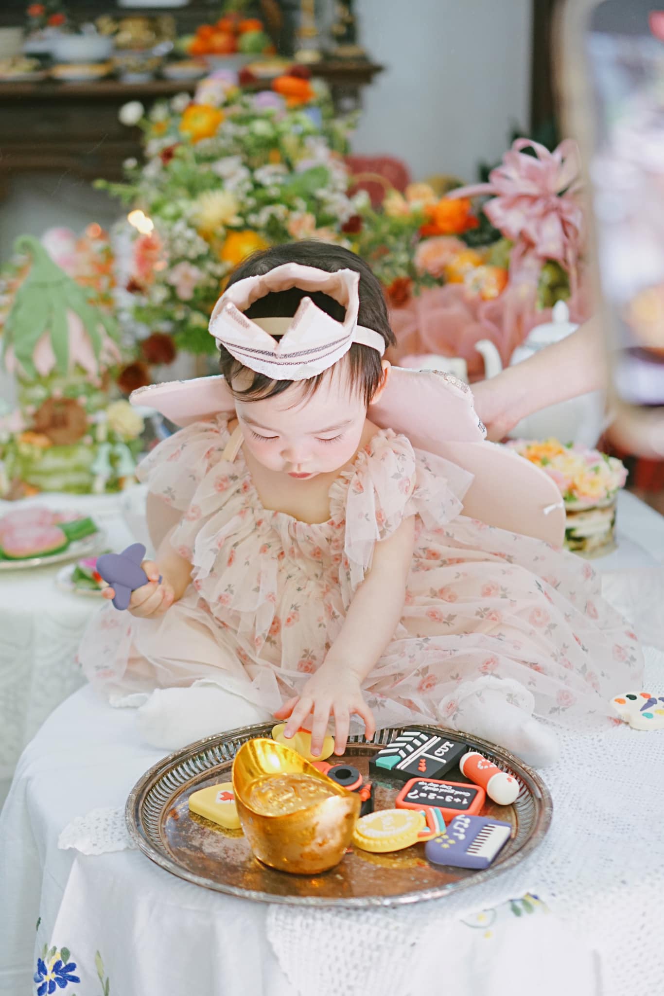Tiệc thôi nôi cho con gái của mẹ bỉm khiến bất cứ ai cũng phải "wow", cữ ngỡ lạc vào khu rừng thần tiên!- Ảnh 18.