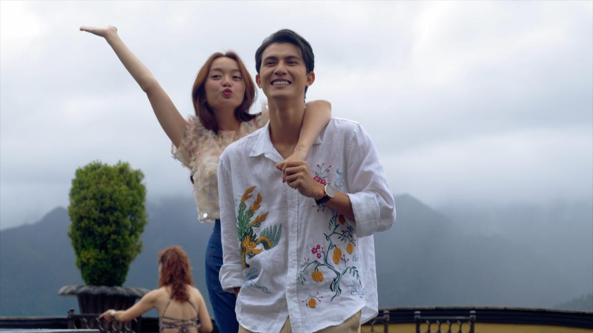 Vụ Kaity Nguyễn bị cưỡng hôn giữa đông người: Sao nam Vbiz nhận "mưa gạch đá" vì kém duyên- Ảnh 2.