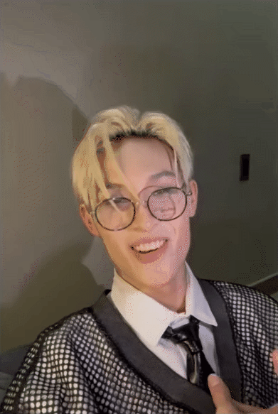 Nam ca sĩ Gen Z “đỉnh lưu” gây tranh cãi gay gắt vì… muốn cứu lấy âm nhạc, 1 Chị Đẹp cũng phải lên tiếng- Ảnh 11. Nam ca sĩ Gen Z “đỉnh lưu” gây tranh cãi gay gắt vì… muốn cứu lấy âm nhạc, 1 Chị Đẹp cũng phải lên tiếng- Ảnh 11.