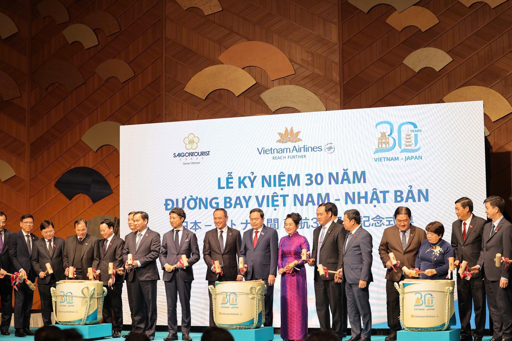Lễ kỉ niệm 30 năm đường bay Việt Nam - Nhật Bản và ký kết các biên bản ghi nhớ- Ảnh 3.