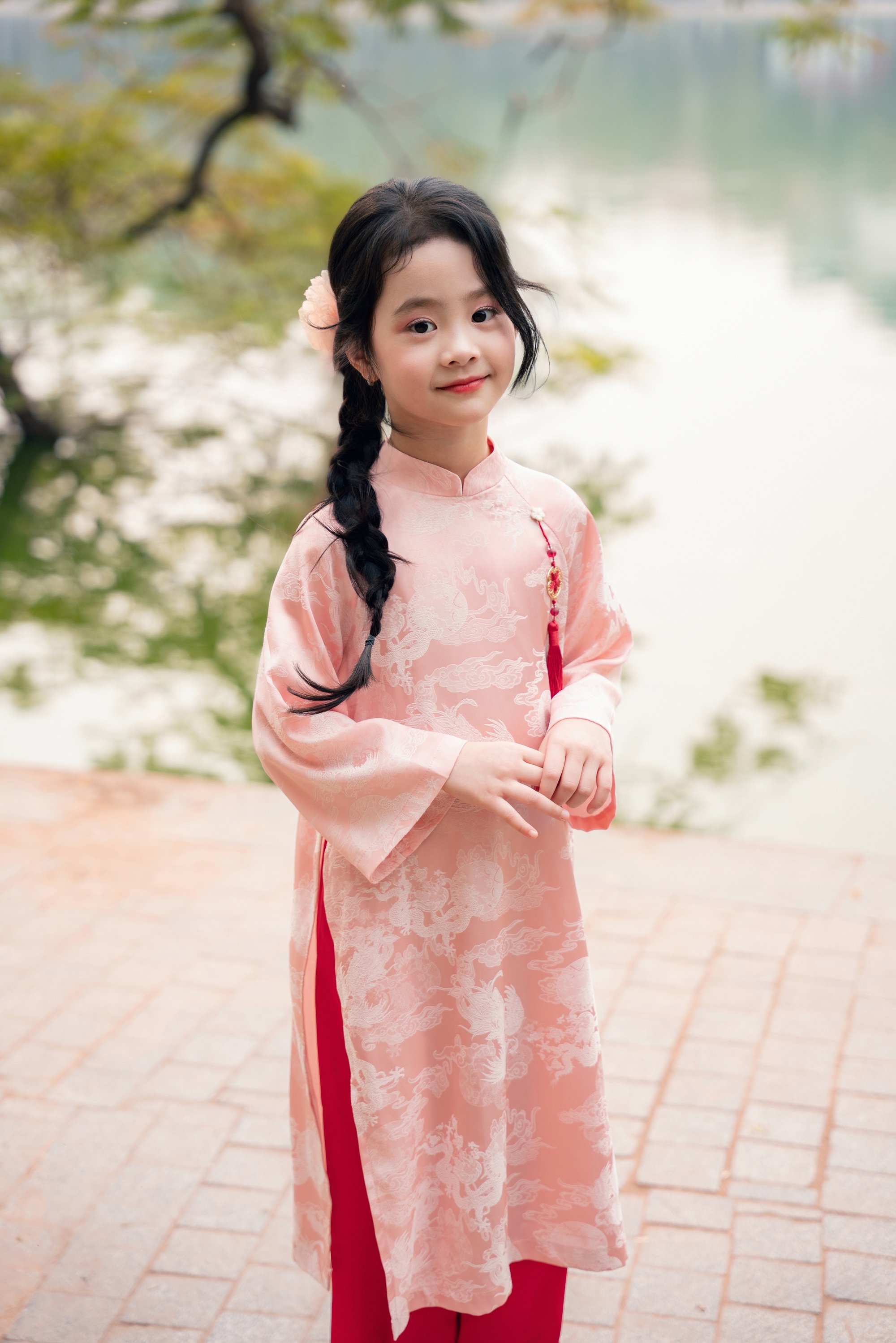 4 triệu người thua cách một bé gái 5 tuổi từ chối yêu, thần thái khiến người đối diện không tin đây là con nít!- Ảnh 4. 4 triệu người thua cách một bé gái 5 tuổi từ chối yêu, thần thái khiến người đối diện không tin đây là con nít!- Ảnh 4.