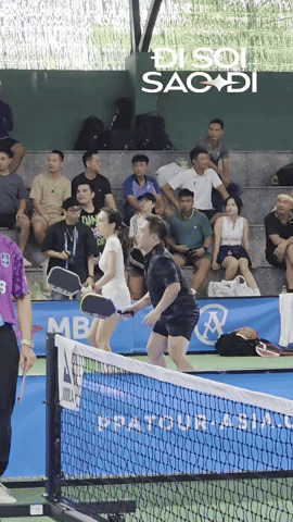 Nhìn Trung Quân dễ thương ai dám nghĩ chơi pickleball "quần quật" như thế!- Ảnh 2.