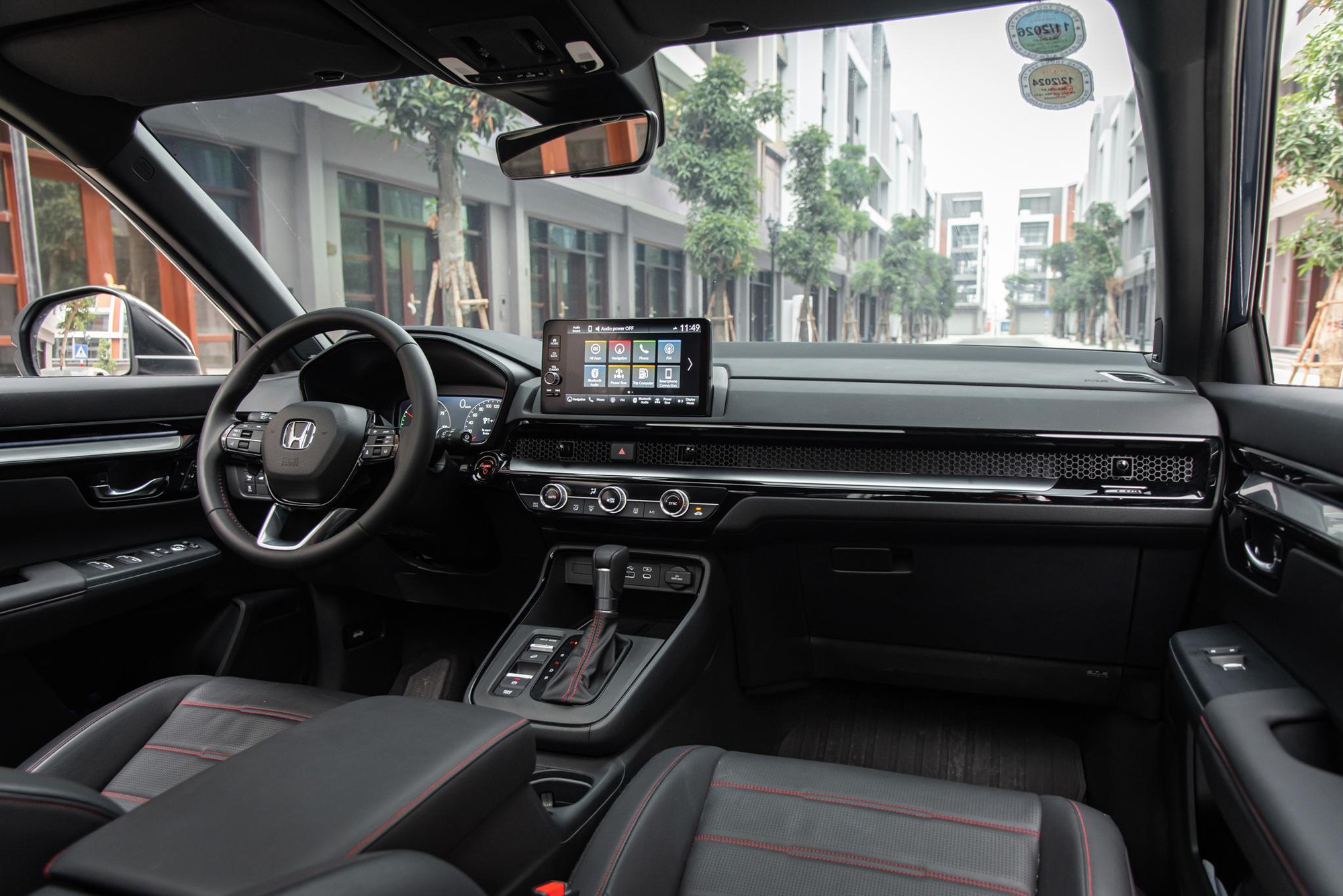 Từ nhu cầu gia đình tới xu hướng điện hóa, Honda CR-V giành ‘cú đúp’ đề cử tại Car Choice Awards 2025- Ảnh 4.