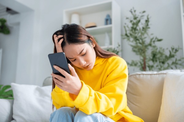 Tôi gần như mất kiểm soát, suýt mất bạn trai chỉ vì thứ thuốc uống hàng ngày để kinh nguyệt đều đặn, da không mụn- Ảnh 1.
