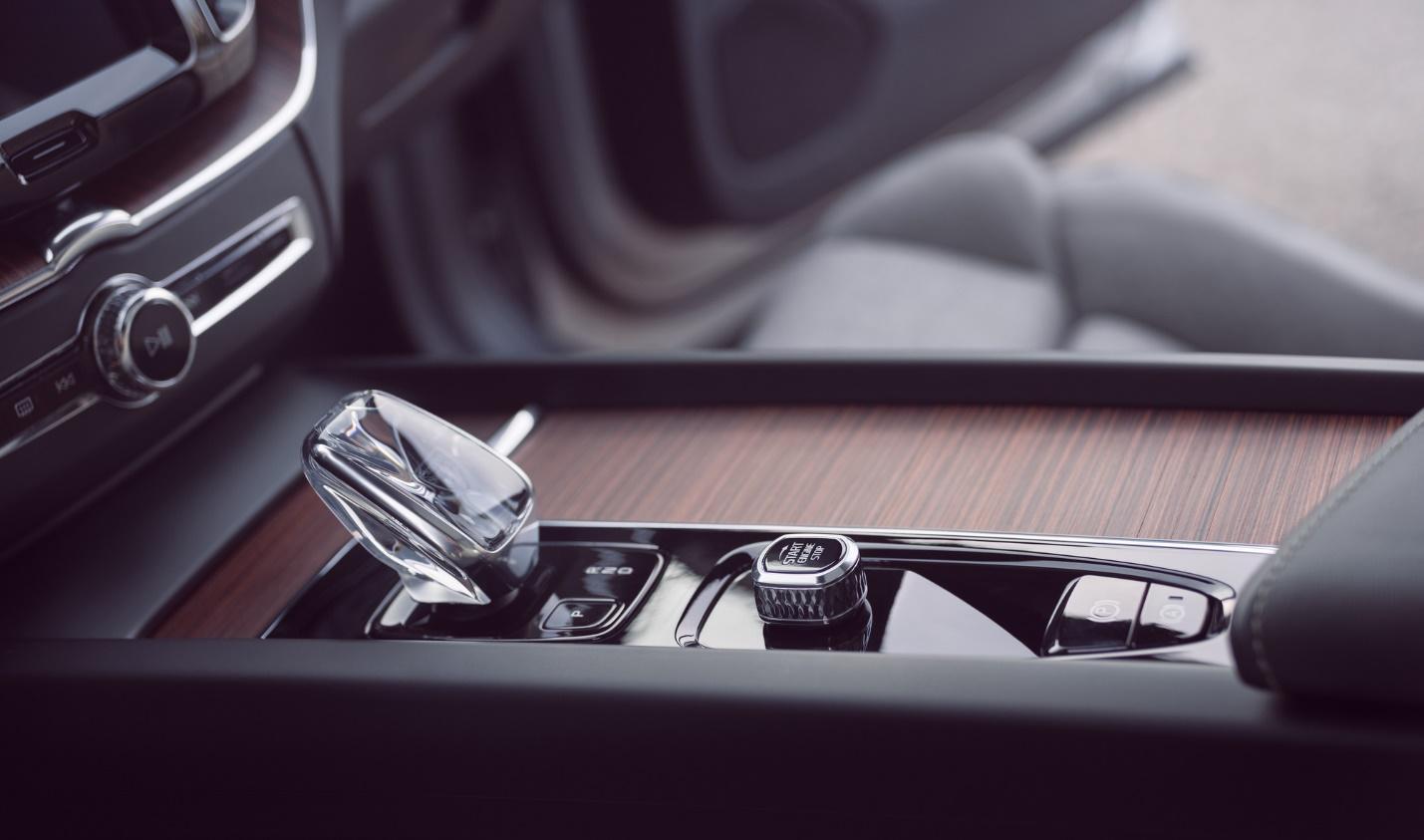 Volvo có chương trình ưu đãi đặc biệt cho khách hàng mua XC60 trong tháng 10- Ảnh 7. Volvo có chương trình ưu đãi đặc biệt cho khách hàng mua XC60 trong tháng 10- Ảnh 7.