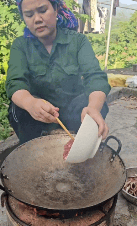Không chỉ có mùa vàng rực rỡ, nơi này còn cất giấu "báu vật tựa nhân sâm" khiến thực khách say mê- Ảnh 5.