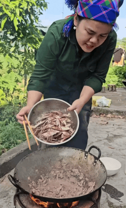 Không chỉ có mùa vàng rực rỡ, nơi này còn cất giấu "báu vật tựa nhân sâm" khiến thực khách say mê- Ảnh 6.