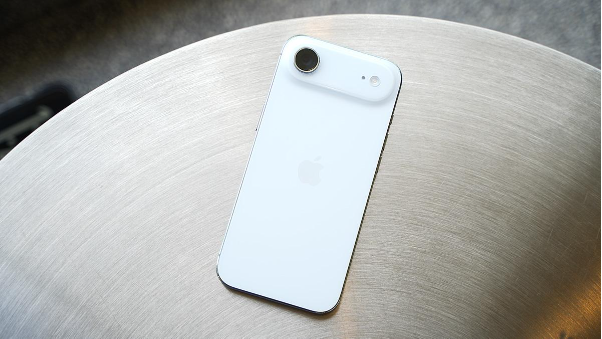 Nên mua iPhone 17 hay iPhone Air? Đánh giá chi tiết ngay- Ảnh 3.