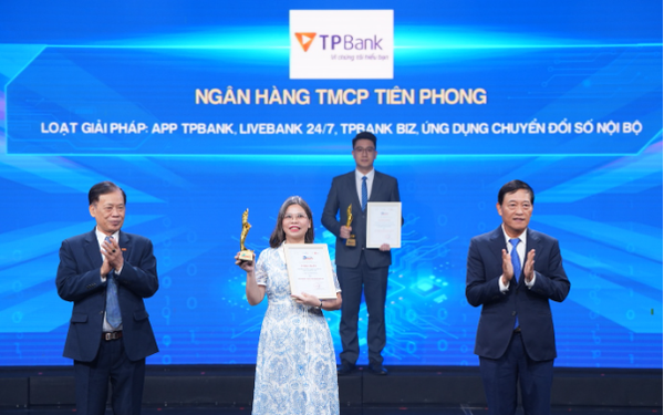 TPBank được vinh danh chuyển đổi số xuất sắc- Ảnh 1.