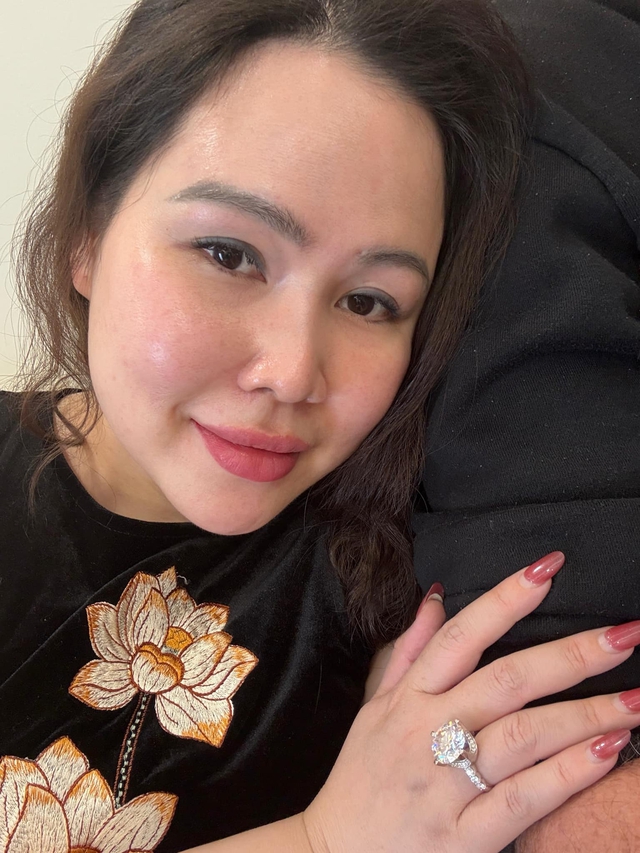 "Nữ diễn viên lùn nhất Việt Nam" bị tố đeo nhẫn kim cương giả- Ảnh 4.