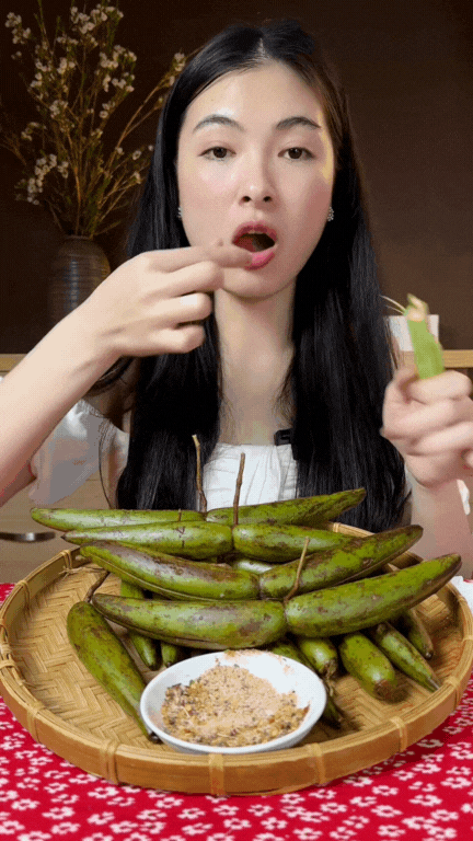 Dạo này MXH thi nhau mukbang loại quả dại Tây Bắc: Vị lạ, mùi thơm, ăn với chẳm chéo thì "hết sẩy"- Ảnh 14.