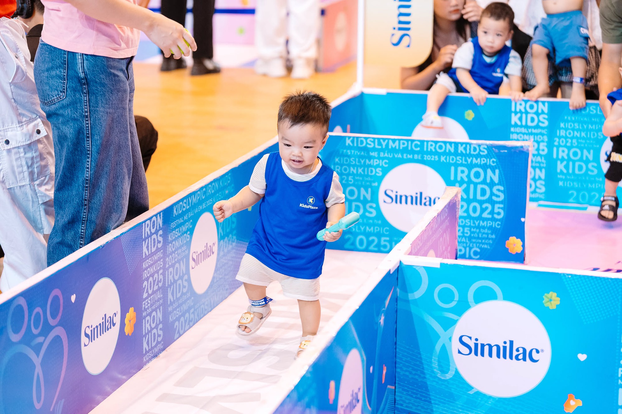 Vươn Concert KidsPlaza: Đêm nhạc chạm cảm xúc thế hệ ba mẹ mới- Ảnh 5.