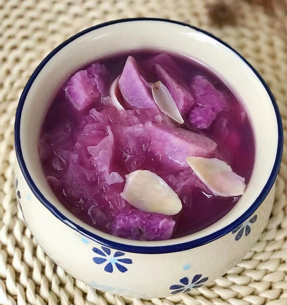 Tưởng củ dại hóa ra là "viên ngọc tím dưới đất": 7 món ngon từ khoai mỡ khiến chị em mê mẩn- Ảnh 15. Tưởng củ dại hóa ra là "viên ngọc tím dưới đất": 7 món ngon từ khoai mỡ khiến chị em mê mẩn- Ảnh 15.