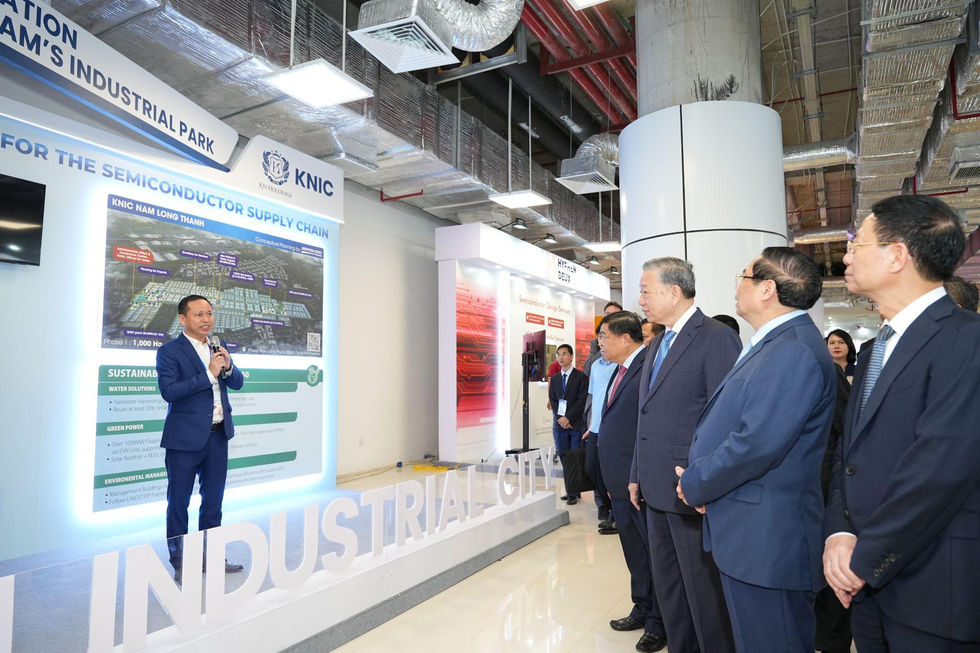 KN Holdings tạo dấu ấn tại Triển lãm quốc tế Đổi mới sáng tạo Việt Nam 2025- Ảnh 2.