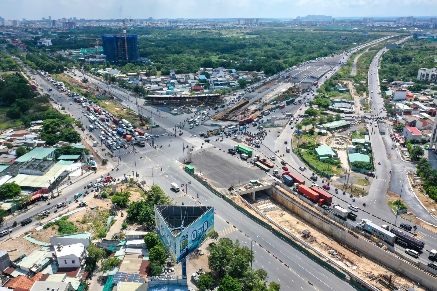 Hạ tầng “tỷ đô” dần về đích, bất động sản khu Đông TP.HCM trước “cơn sóng” mới- Ảnh 2. Hạ tầng “tỷ đô” dần về đích, bất động sản khu Đông TP.HCM trước “cơn sóng” mới- Ảnh 2.