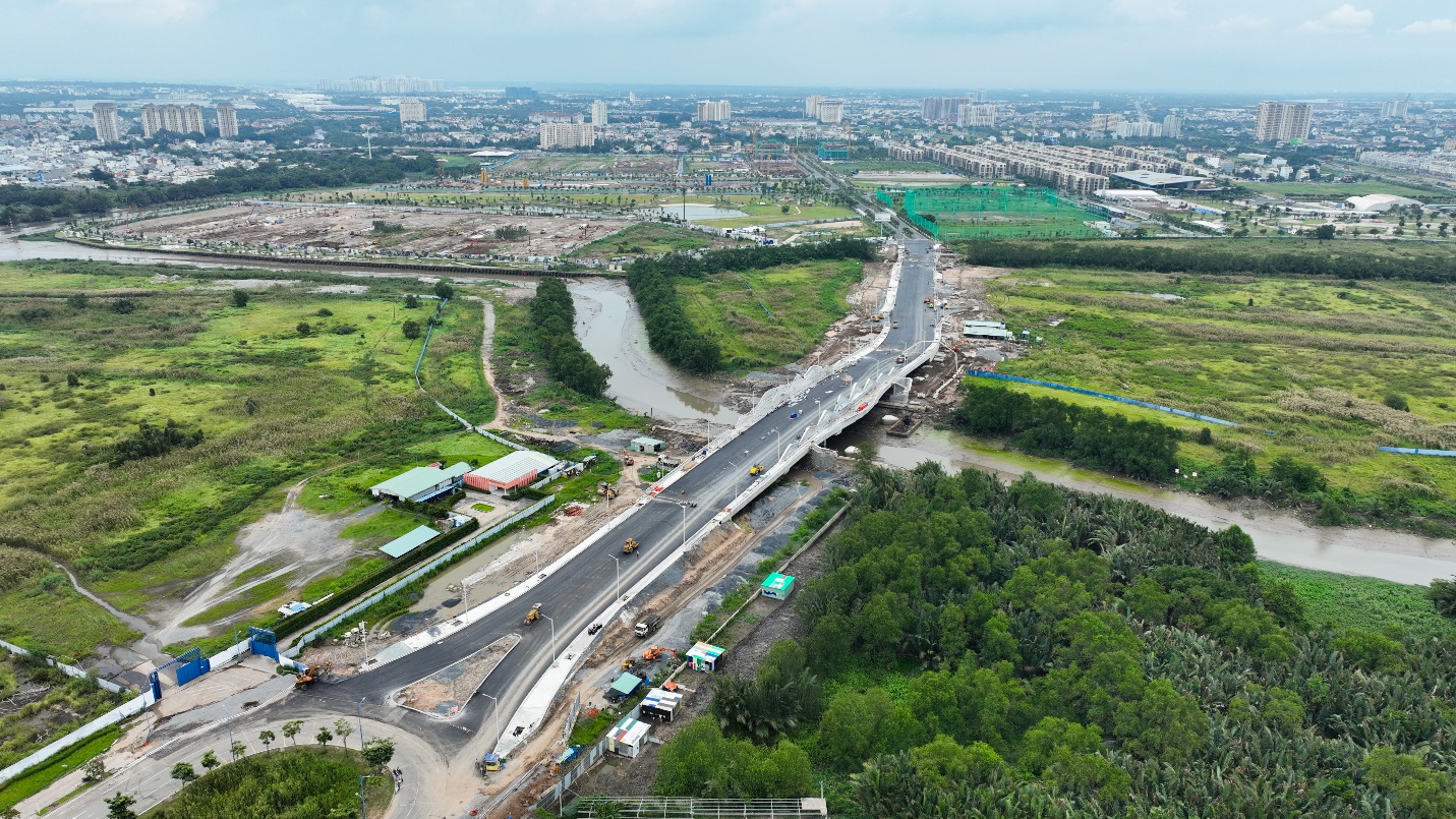 Hạ tầng “tỷ đô” dần về đích, bất động sản khu Đông TP.HCM trước “cơn sóng” mới- Ảnh 3. Hạ tầng “tỷ đô” dần về đích, bất động sản khu Đông TP.HCM trước “cơn sóng” mới- Ảnh 3.