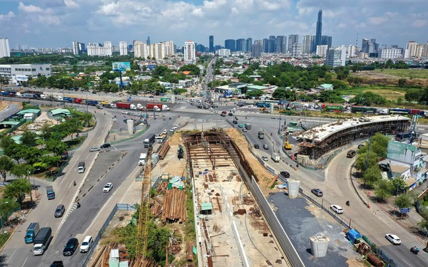 Hạ tầng “tỷ đô” dần về đích, bất động sản khu Đông TP.HCM trước “cơn sóng” mới- Ảnh 1. Hạ tầng “tỷ đô” dần về đích, bất động sản khu Đông TP.HCM trước “cơn sóng” mới- Ảnh 1.